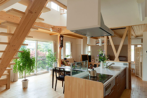 四季と自然を感じる家